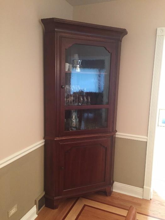 Corner Hutch for Dinning Room Set