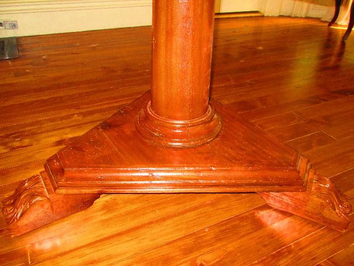 DETAIL OF LATE 18TH c EARLY 19TH c TABLE