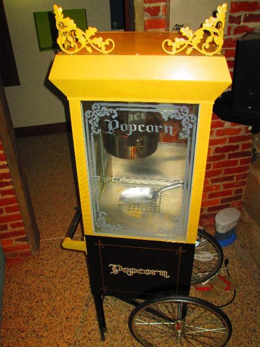GOLD METAL ANTIQUE DELUXE 60 POPCORN MACHINE AND CART