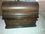 Edison cylinder phonograph c. 1910