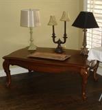 Coffee table, lamps