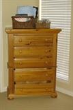 Pine chest of drawers