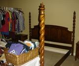 King size 4-poster bed - Wellington Hall