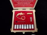 Berloque Pistol, Groher Knall, shoots mini ammo and flares, in wooden case www.CTOnlineAuctions.com/SandhillsNC