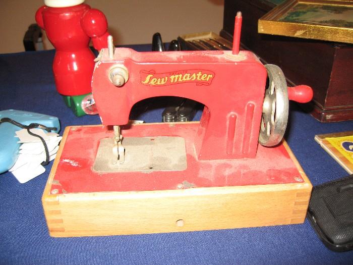 Sew Master Child's Sewing Machine
