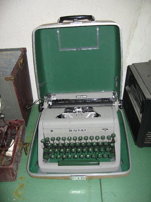 Royal Deluxe Typewriter w Green Keys