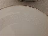 Detail on Noritake "Reina"