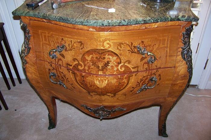 Beautiful French commode - marble top and wonderful inlay