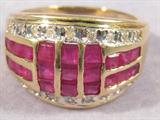 14kt Yellow Gold Ring w/ Rubies & Diamonds Beautiful 14kt yellow gold ring with square cut red stones, possibly rubies and small, round, brilliant cut, sparkly Diamonds.
Ring size: 8, total weight: 4.0 dwt.