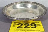 Sterling Silver Towle Candy Dish / Bowl
Lovely sterling silver candy dish / decorative bowl with swirly edging. Marked "Towle Sterling 48510", measures: 1" tall with 6" diameter. Total weight: 3.76 ozt.
Tag word: Sterl925