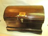 Vintage Pine Chest / Trunk with Hinged Lid
A fantastic storage chest / trunk that is pretty enough to be on display. This well constructed chest appears to be made of solid pine and has brass color handles and hardware. It also has a convenient lift out storage tray for smaller items. Measures 17.5" tall x 25" across x 18" in depth.