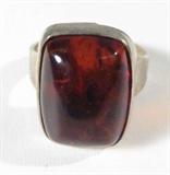 Jewelry Sterling Silver & Amber Ring Large
Stately sterling silver ring featuring a large smooth amber stone in a silver bezel. Simple and lovely. Fits a finger size 10.50.
Total weight: 0.25 ozt
#2447-9021-CFSG52300