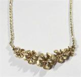 Jewelry 14kt Yellow Gold Plumeria Necklace
Beautiful 14kt yellow gold chain necklace with attached pendant featuring 5 Plumeria shaped flowers. Perfect for your next tropical vacation! Marked "14k", measures: 17" long. Total weight: 4.4 dwt.
To complete your set see lot: 20.
#2448-9441