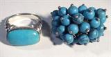 Jewelry Lot of 2 Sterling Silver & Turquoise Rings
Lot of 2 Southwestern style fashion rings:
- Fabulous sterling silver & turquoise cluster style ring, several sphere shaped turquoise beads arranged in an abstract shape on a silver band, marked / signed "925", fits a finger size 5.0.
- Lovely sterling silver ring featuring a rectangle shaped turquoise stone with rounded corners in a silver bezel setting, band has a twisted rope design at the shoulders. Marked / signed "Thailand SX 925". Fits a finger size 9.25.
Total weight: 0.70
ZB2447-9031-CFSG52300