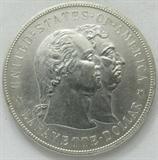 Coin 1900 Lafayette Commemorative Dollar Nice
1900 Lafayette Commemorative Silver Dollar. 26.73g of 90% Silver. 36,026 minted. Very Rare Date. Graded by the consignor as Nice. No Sales Tax on Coins, Currency, or Bullion. #21-25.