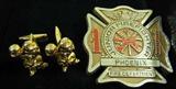 Jewelry Bob's Big Boy Cuff Links/Jr Fireman Badge
This lot includes the following vintage items:
- A Phoenix Fire Department Junior Firefighter plastic badge made by Stoffel Seals.
- A pair of gold color cuff links featuring the famous Bob's Big Boy advertising icon of the boy holding the hamburger.