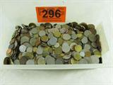 Coin Lot of World Coins
Large lot of World Coins. Several different countries. Copper, Nickel and other types. Total weight with container is 11.5 Pounds. No sales tax on Coins, Bullion or Currency. ZB1955