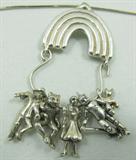 Jewelry Sterling Marty Magic Wizard of Oz Necklace
Darling sterling silver Marty Magic Wizard of Oz necklace. Pendant features a rainbow with 5 detailed figural charms - Dorothy, Toto, Tin Man, The Cowardly Lion, and Scarecrow. Charms can be worn singly or all together. Marked "Marty Macklin '80 925", measures: 16" long. Total weight: .61 ozt.