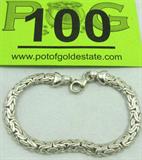 Jewelry Sterling Silver Byzantine Bracelet
Fabulous sterling silver intricate Byzantine style chain bracelet. One side of bracelet is shiny and the other side has a matte style finish. Marked "925", measures: 7.5" long. Total weight: .56 ozt.