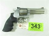 Gun Smith & Wesson 686-6 in 357 Mag DA Revolver
Smith & Wesson (SW) Model 686-6 in 357 Mag Double Action Revolver. Features a stainless steel 4" barrel, black S&W molded grips, and case hardened trigger & hammer. Condition grades at 95%. Used.
