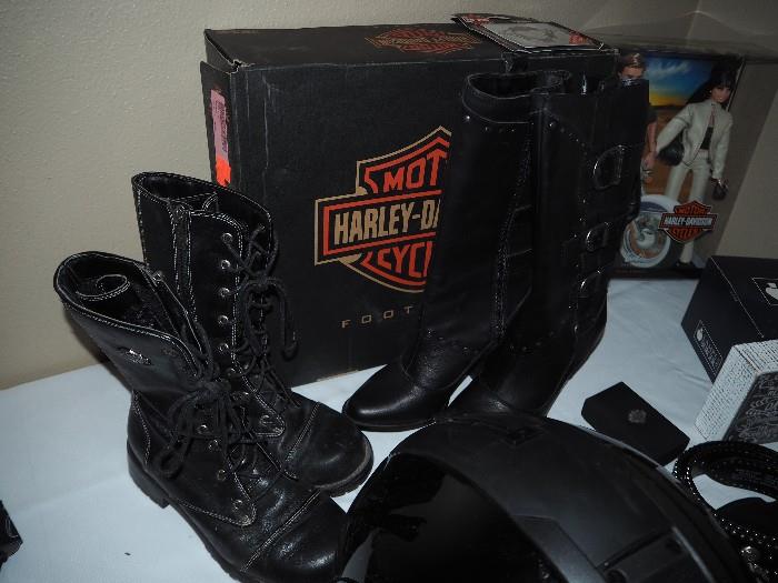 Ladies Harley Davidson boots. 