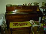 Baldwin piano model #840
