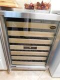 Vinotemp, wine cooler , 7 shelves