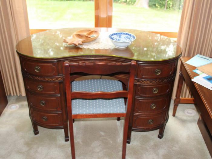 HALLENBECK ESTATE SALES AT 806 Hillcrest Dr. starts on 7/16/2015