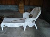 wicker lounge
