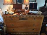 Vintage inlay dresser, jewelry and vintage compacts, table lamps