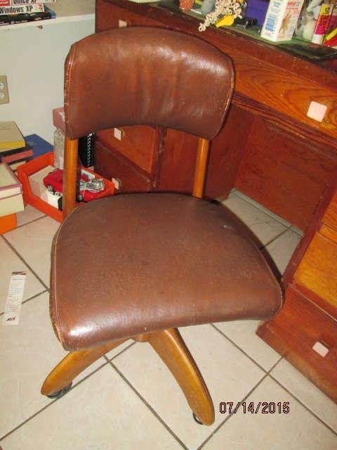 Fabulous sturdy vintage wood office chair - reminds me of Heywood Wakefield style