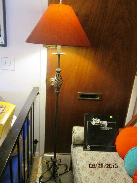 Floor lamp - has matching table lamp