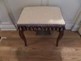 BOMBAY STOOL