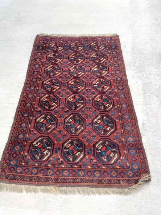Antique Baluch rug in fan pattern - near mint 2'10"x 4'