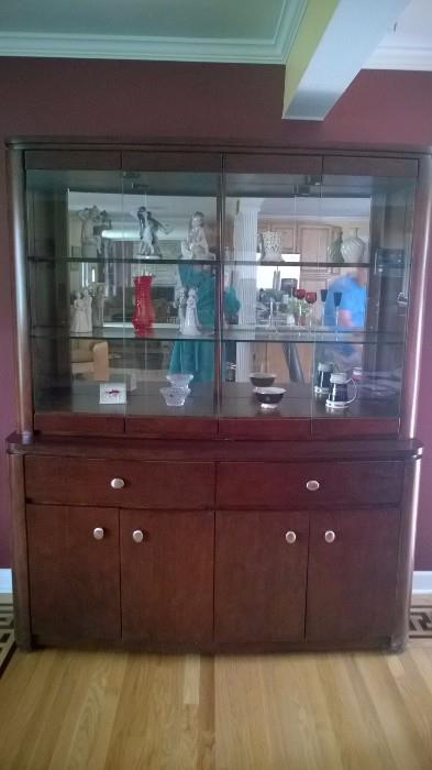 Matching Cherrywood China Cabinet to DR Set.