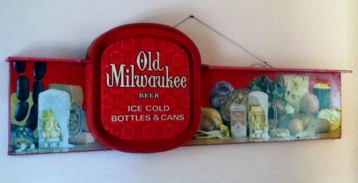 vintage Old Milwaukee beer sign
