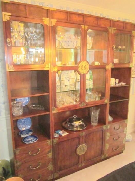 Another view of Henredon china cabinet.