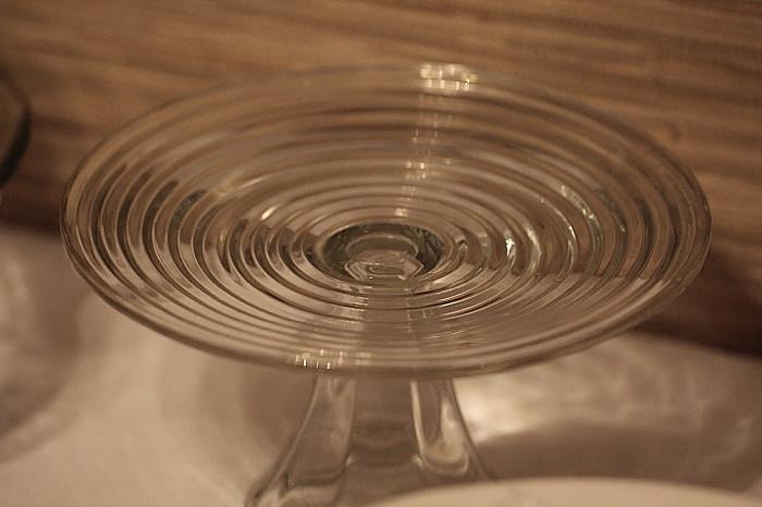 cake stands