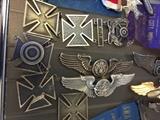 Assorted WWII aviator wings and others