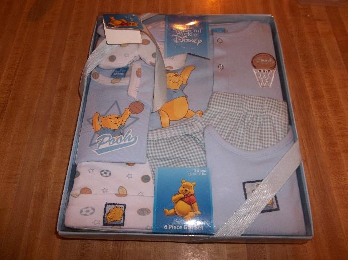 Winnie the Pooh 6 piece layette set, new in package