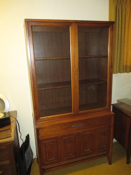 Mid Century Modern China/Book Cabinet In Great Shape. Picture Does Not Do It Justice!