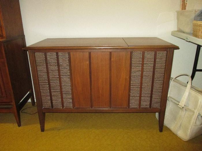 Retro Zenith Console.  We've been listening to the radio all week.  Not sure if turntable works.  It's in great shape!