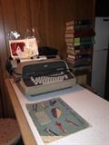 typewriter, vintage/antique books
