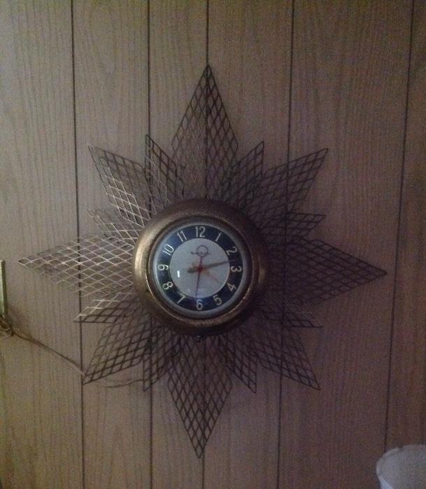 MCM SESSIONS WALL CLOCK. Working