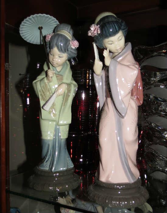 Sweet Pair of LLadro Figurines