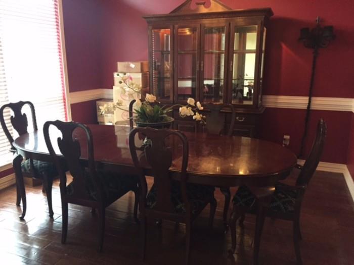    Oval dining table with 6 chairs