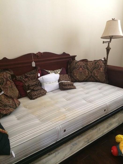      Sleigh bed style day bed and bedding