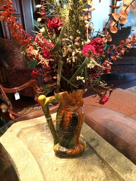        Majolica parrot vase/pitcher