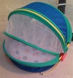 Bounce n play
Fisher price