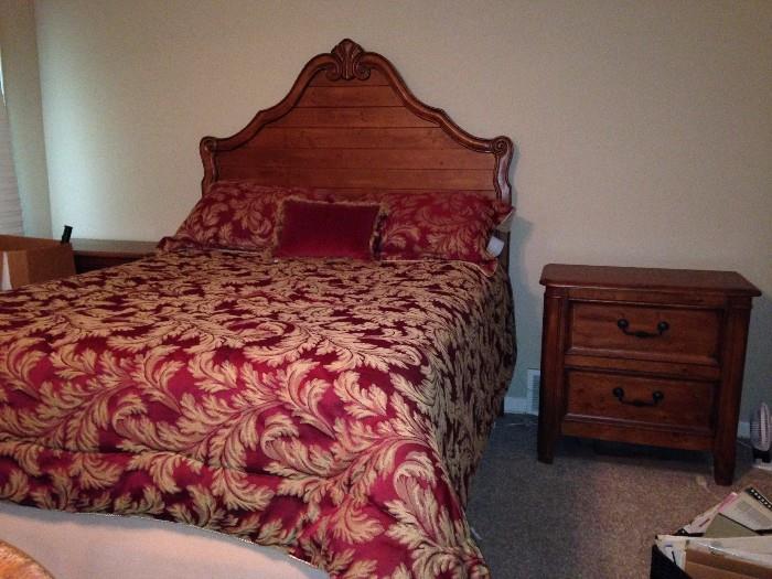 Beautiful distressed pine Bed and nightstands and comforter set.